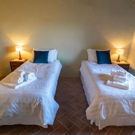 Borgo Belsedere - At A Historic Estate In Tuscany شقة تريكواندا