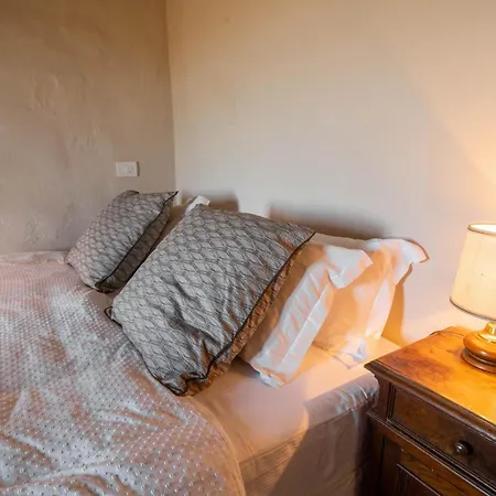 Borgo Belsedere - At A Historic Estate In Tuscany شقة تريكواندا